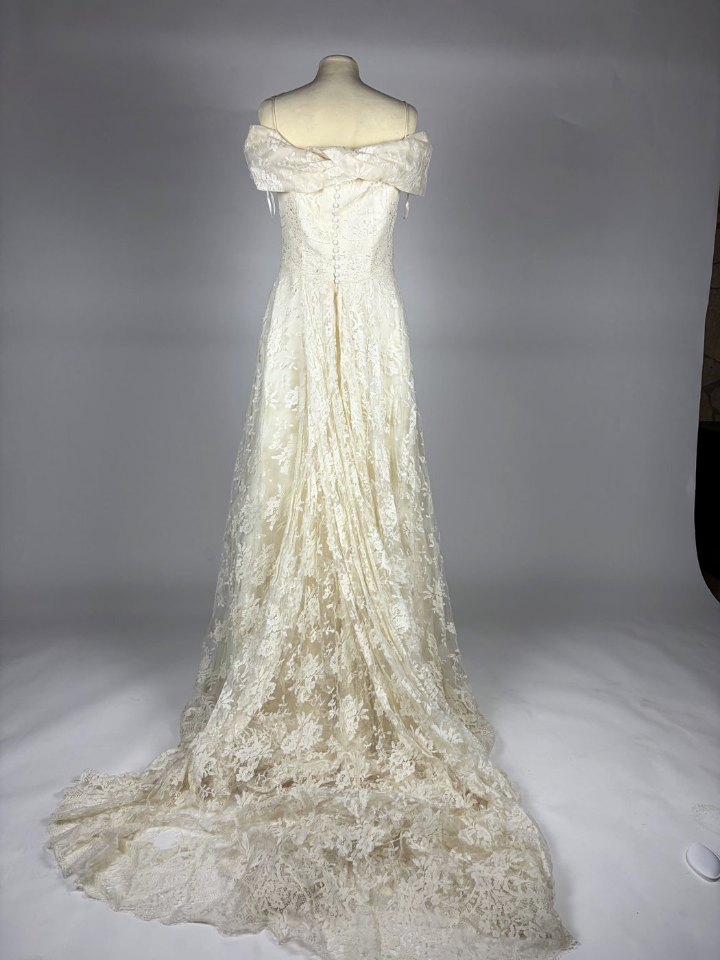 Lace detail, White Archive